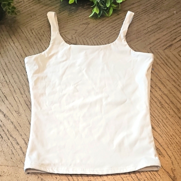 White Women's Tank Top Size M - Picture 1 of 7